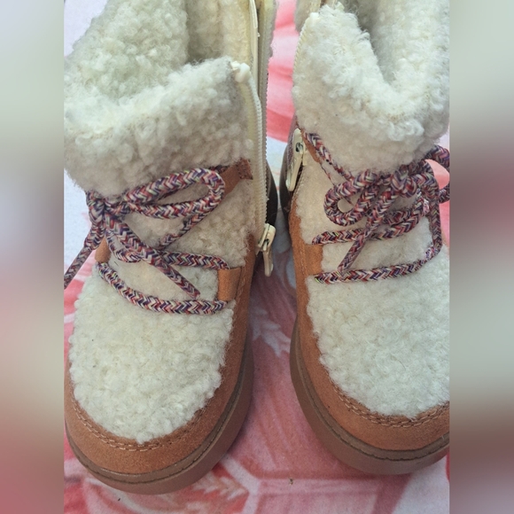 Faux Fur Kids Winter Brown Boots Size 6 - Picture 2 of 8